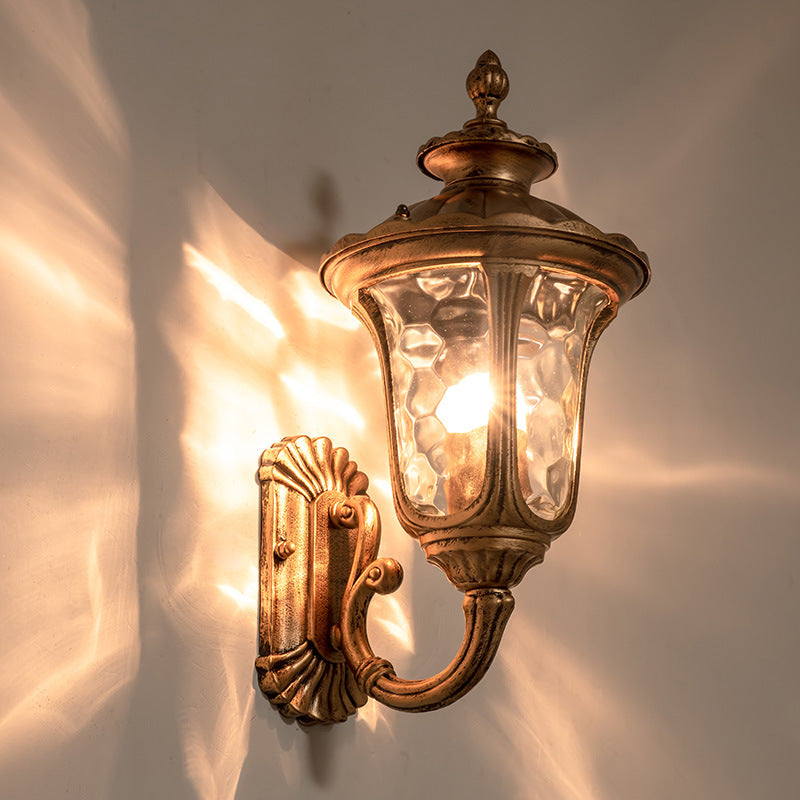 Traditional European waterproof castle-shaped aluminum-glass 1-light outdoor wall sconce lamp for garden