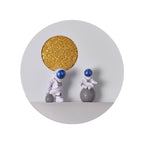 Contemporary creative iron resin round astronaut LED wall lamp for bedroom