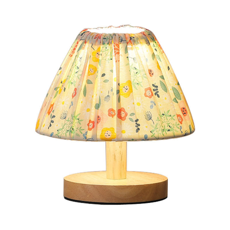 Modern minimalist creative iron flower-shaped 1-lamp table lamp