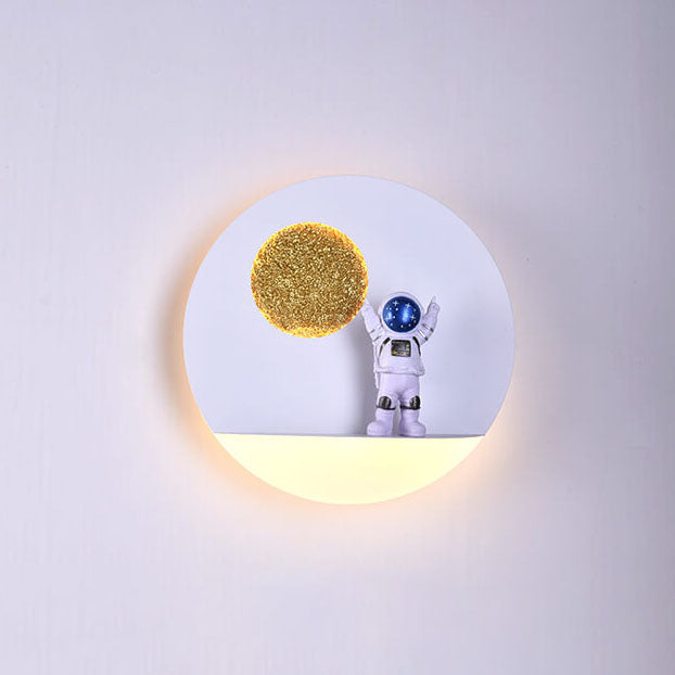 Contemporary creative iron resin round astronaut LED wall lamp for bedroom