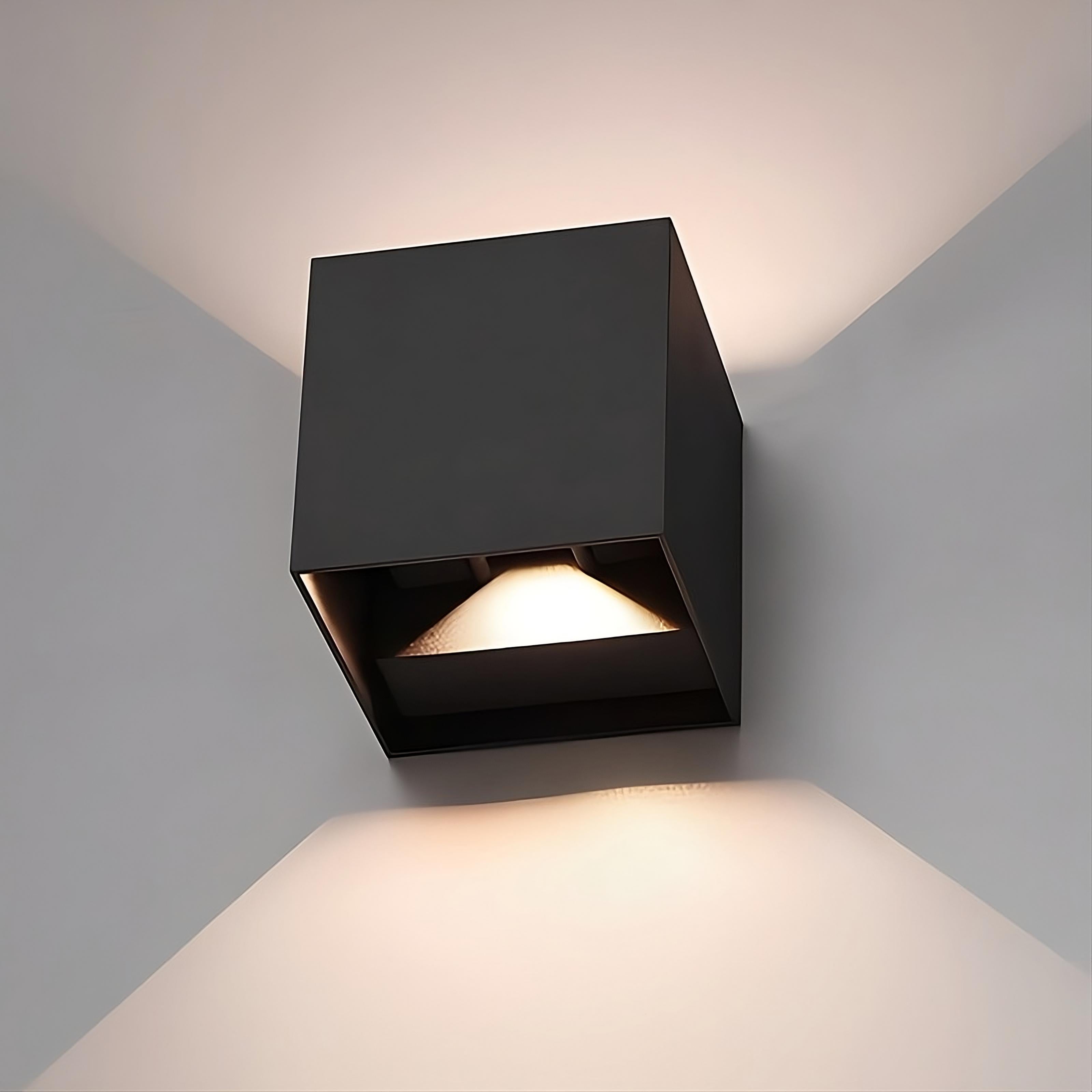 VellaGlow™ | Luxurious wall lamp with motion sensor