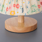 Modern minimalist creative iron flower-shaped 1-lamp table lamp