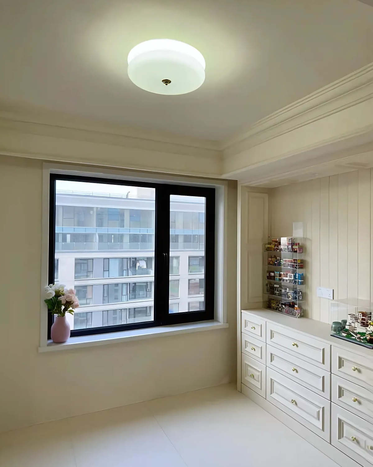 Ceiling Lamp Modern and Classic Elegant