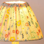 Modern minimalist creative iron flower-shaped 1-lamp table lamp