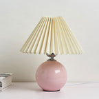 Nordic minimalist 1-light table lamp made of ceramic with folds