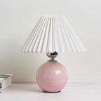 Nordic minimalist 1-light table lamp made of ceramic with folds