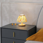 Modern minimalist creative iron flower-shaped 1-lamp table lamp