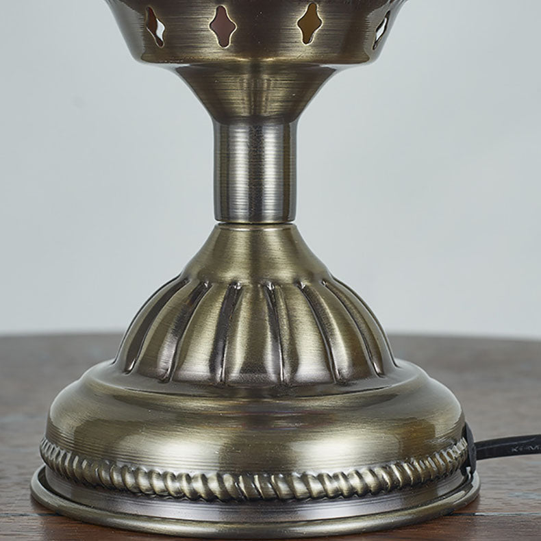 Traditional Tiffany romantic oval iron enamelled 1-light table lamp for the bedroom