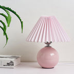 Nordic minimalist 1-light table lamp made of ceramic with folds