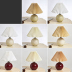 Nordic minimalist 1-light table lamp made of ceramic with folds