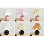 Nordic minimalist 1-light table lamp made of ceramic with folds