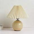 Nordic minimalist 1-light table lamp made of ceramic with folds