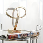 Lamp - Luxurious golden Möbius ring desk reading lamp