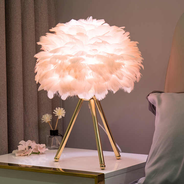 Blossom Table Lamp Elegant Feather Design with Dimmable Lighting