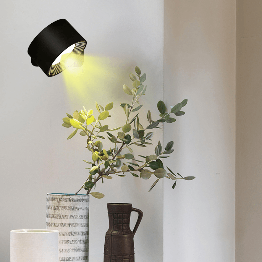 360° cordless rechargeable wall lamp | Versatile LED lighting solution
