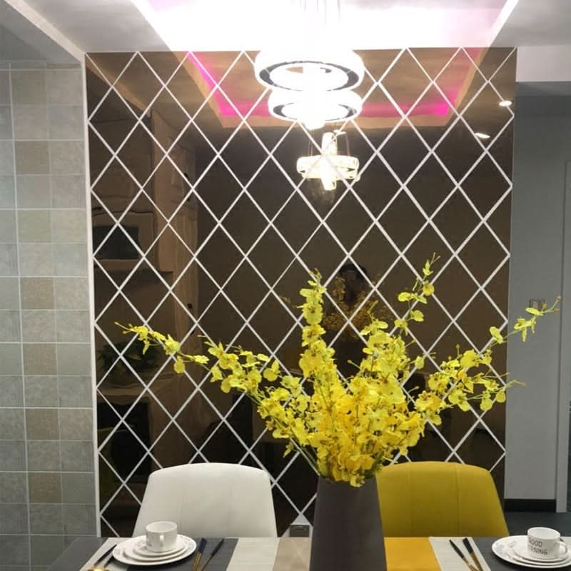 Madigas | MirraShape - Elegant 3D Mirror Triangle