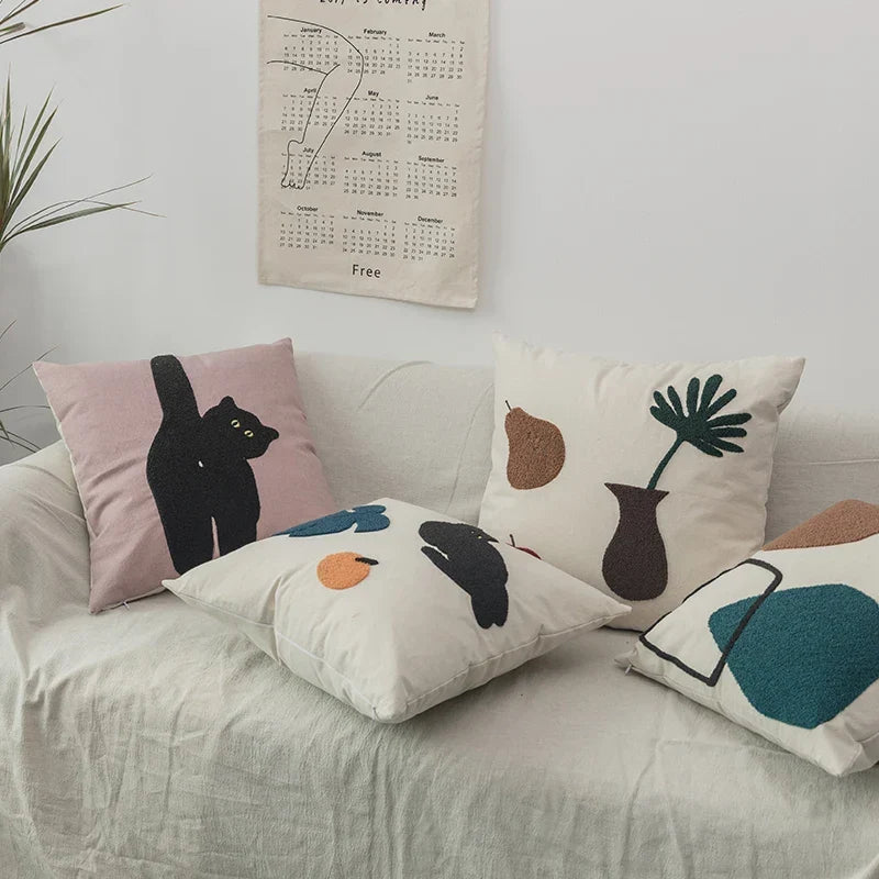 Black Cat & Garden Tufted Pillow Case | Madigas