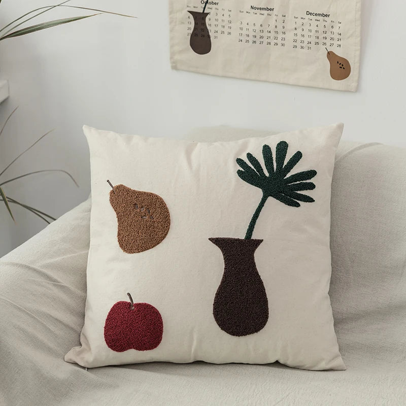 Black Cat & Garden Tufted Pillow Case | Madigas