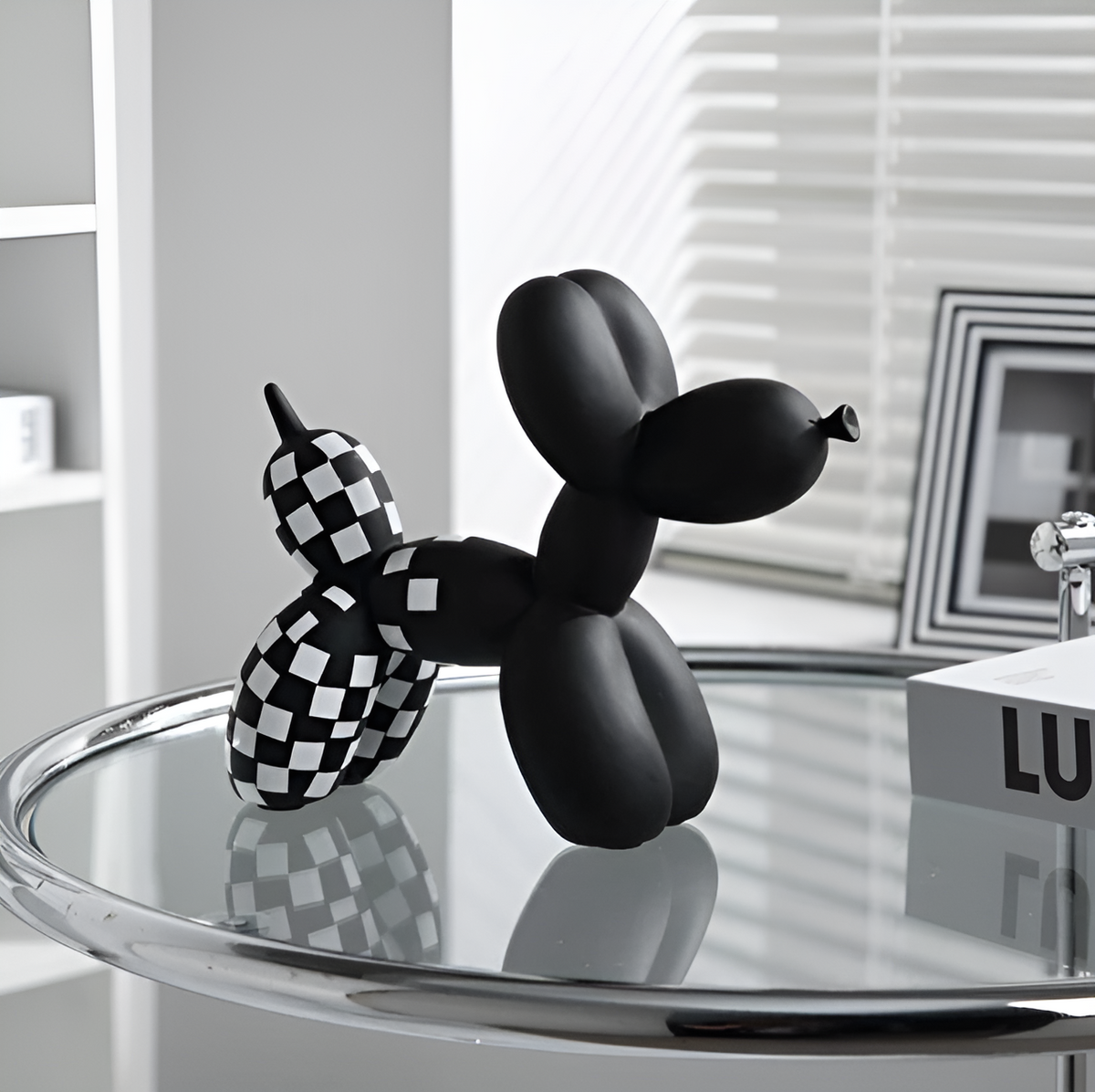 Balloon Pup Art - Creative Balloon Dog Design for Home Decoration