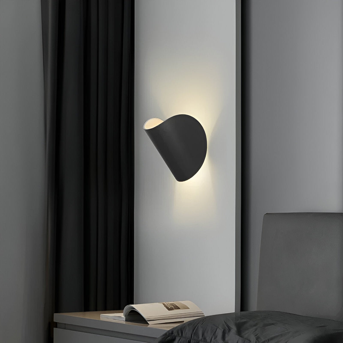 Twist Wall Light - Adjustable Metal Wall Lamp - Curved Wall Recess