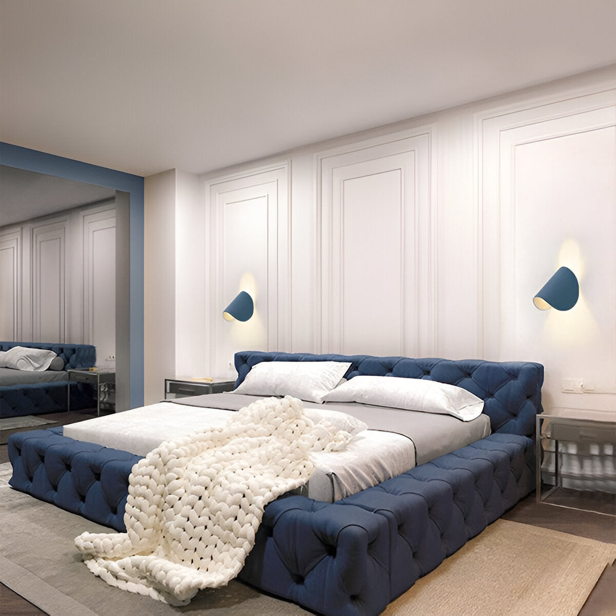 Twist Wall Light - Adjustable Metal Wall Lamp - Curved Wall Recess
