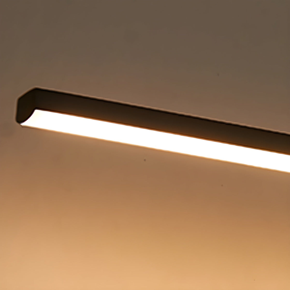 Metal Linear Mirror Lamp bracket Wall Light | Madigas