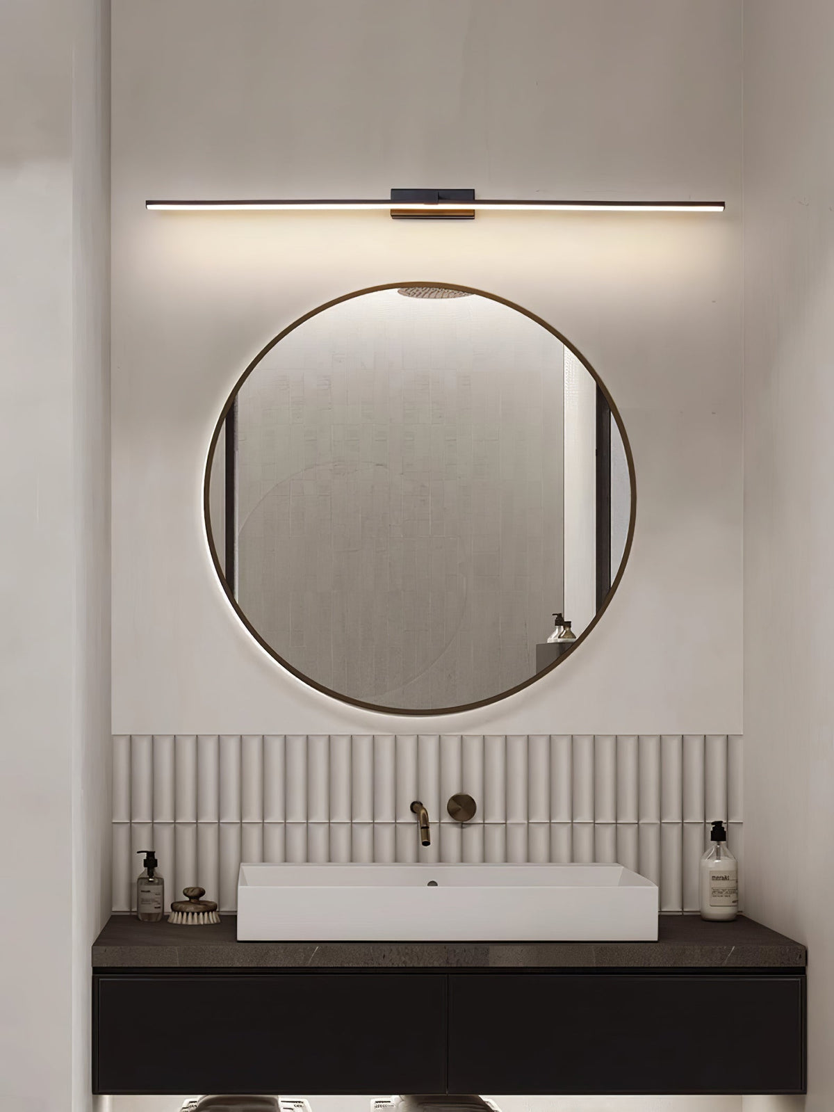 Metal Linear Mirror Lamp bracket Wall Light | Madigas