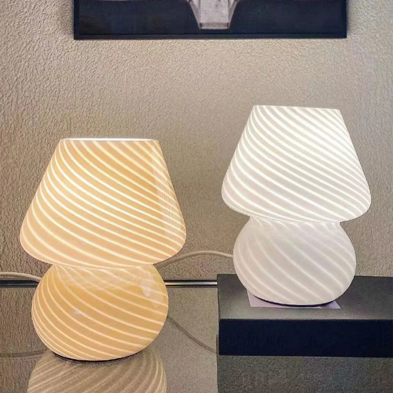 Murano-Glass-Table-Lamp - Elegant and Unique