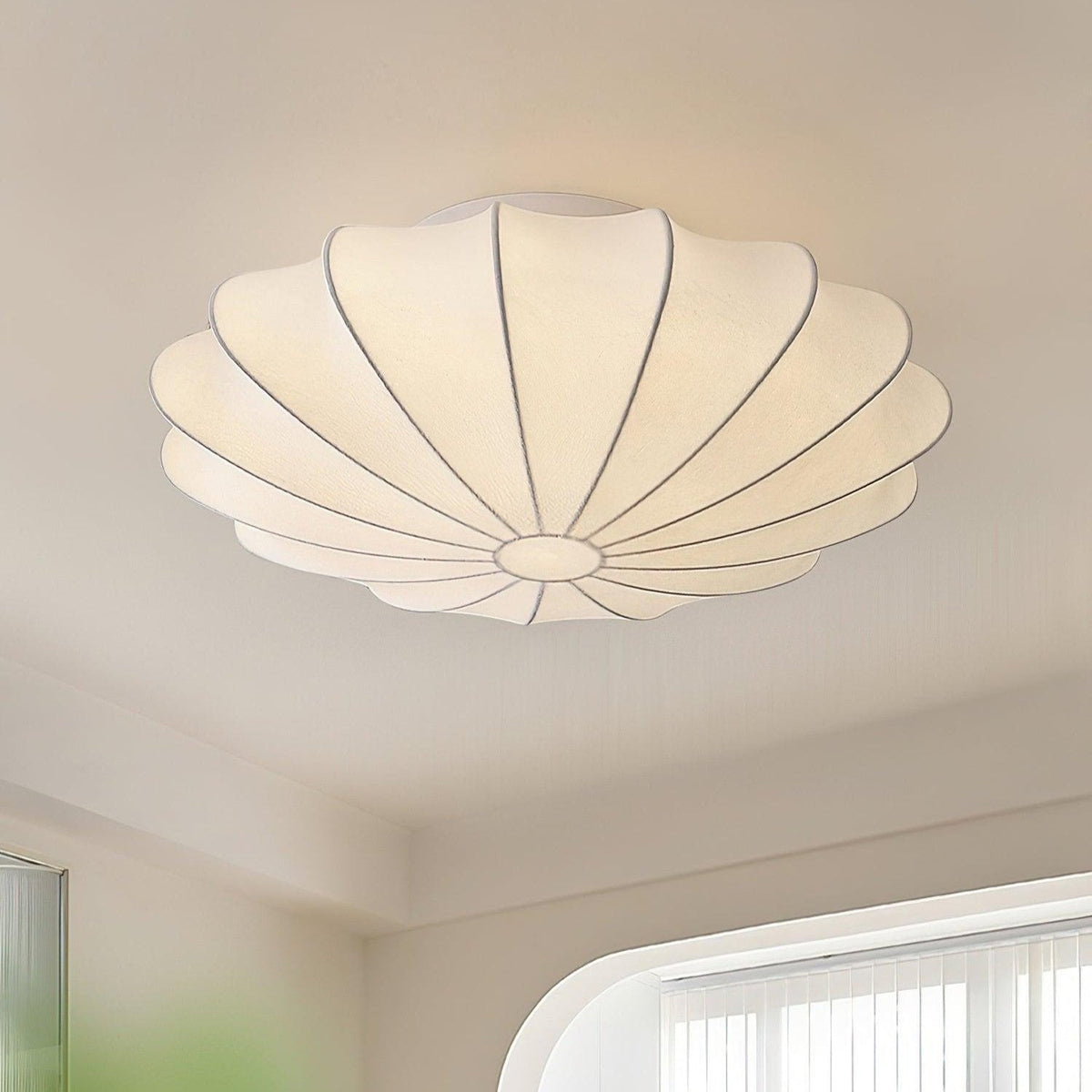 Bowl-shaped fabric ceiling lamp Elegant design