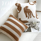 Structured Pillowcase with Elegant Edge Madigas
