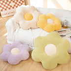 Flower-shaped cuddly pillow Madigas
