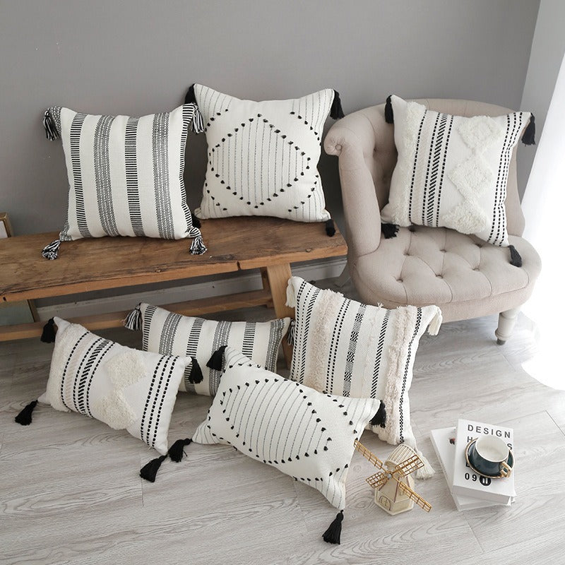Decorative Pillowcase with Textured Design Madigas