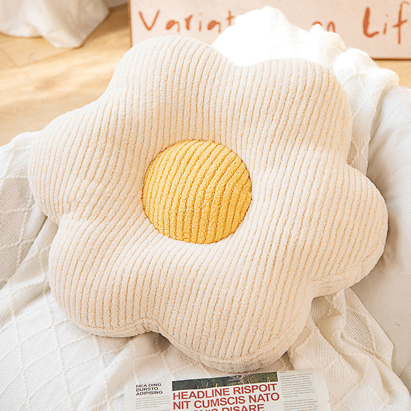 Flower-shaped cuddly pillow Madigas