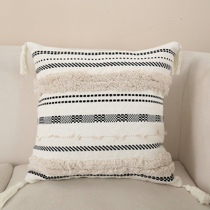 Decorative Pillowcase with Textured Design Madigas