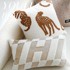 Structured Pillowcase with Elegant Edge Madigas