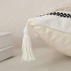 Decorative Pillowcase with Textured Design Madigas