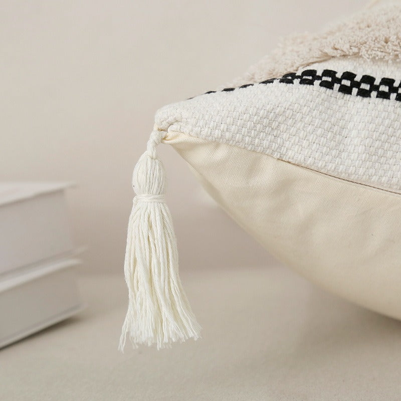 Decorative Pillowcase with Textured Design Madigas