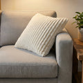 Decorative Pillow with High-Quality Felpa Madigas