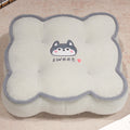 Plush pillow with animal-friendly design Madigas