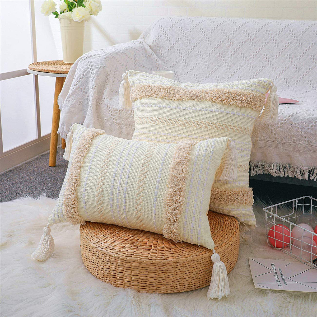 Structured Pillowcase with Tassels Madigas