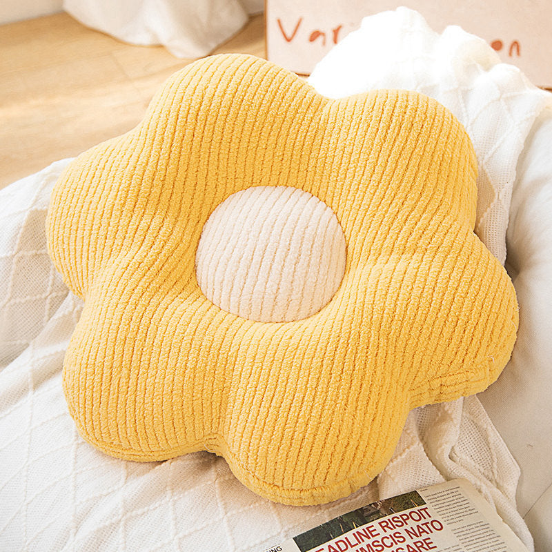 Flower-shaped cuddly pillow Madigas