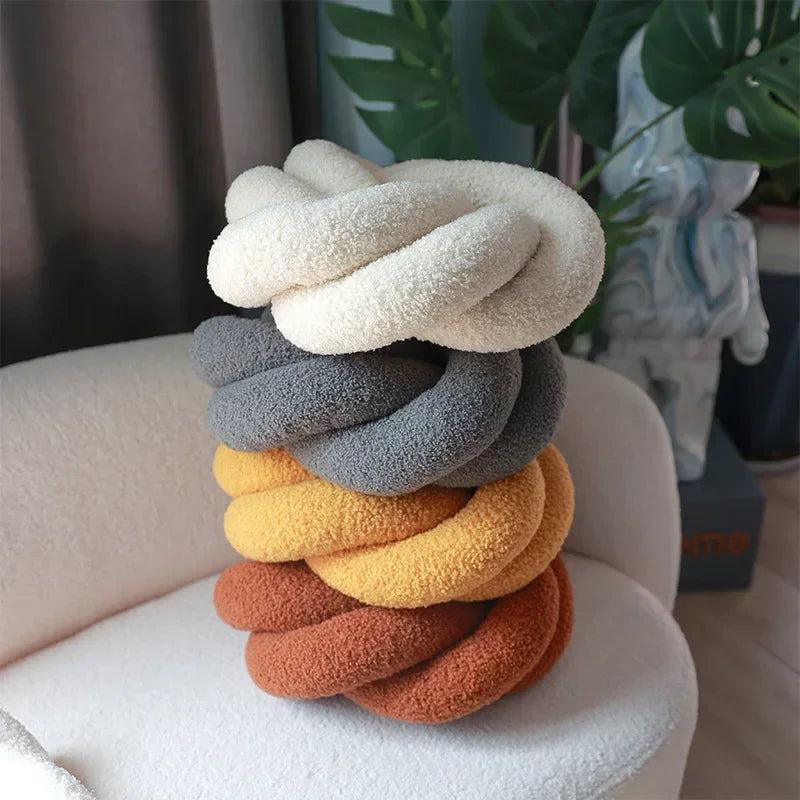 Nordic Cotton Boucle Knot Pillow | Madigas