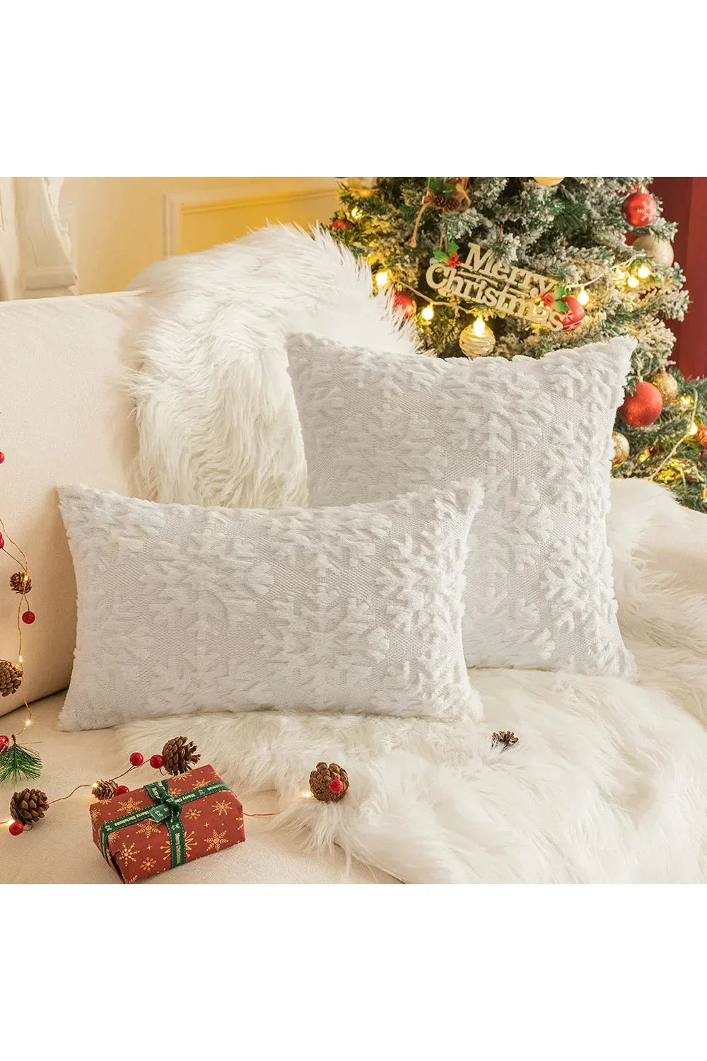 Plush decorative cushion cover | Madigas