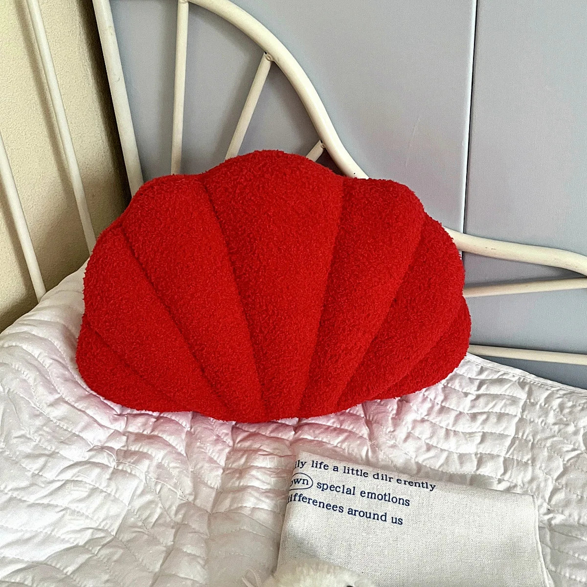 Pastel Shell Cushion – Fluffy Bouclé Plush Pillow | Madigas