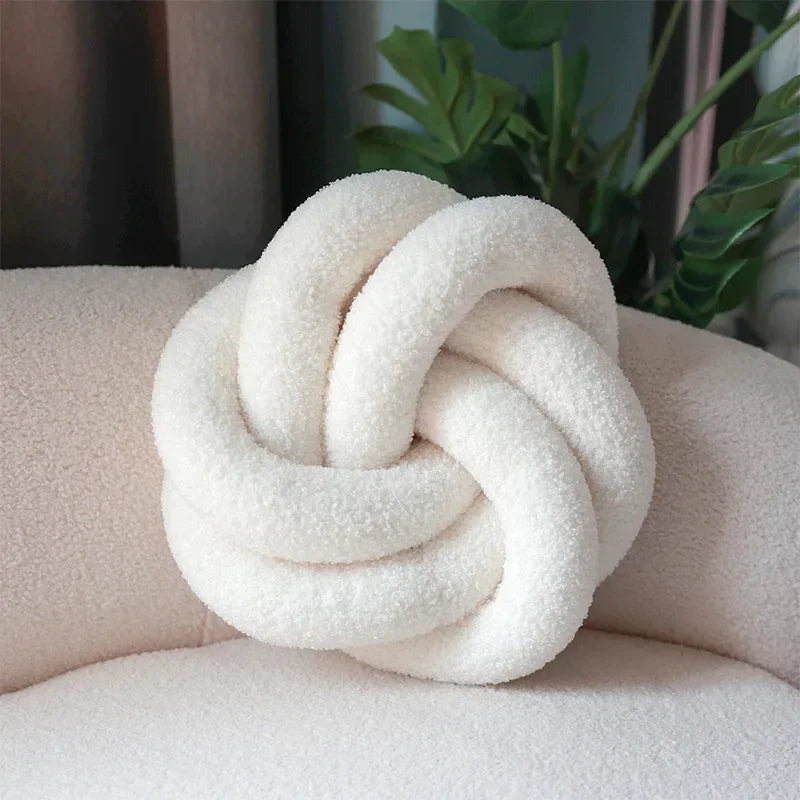 Nordic Cotton Boucle Knot Pillow | Madigas