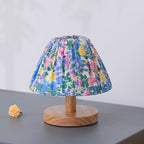 Modern minimalist creative iron flower-shaped 1-lamp table lamp