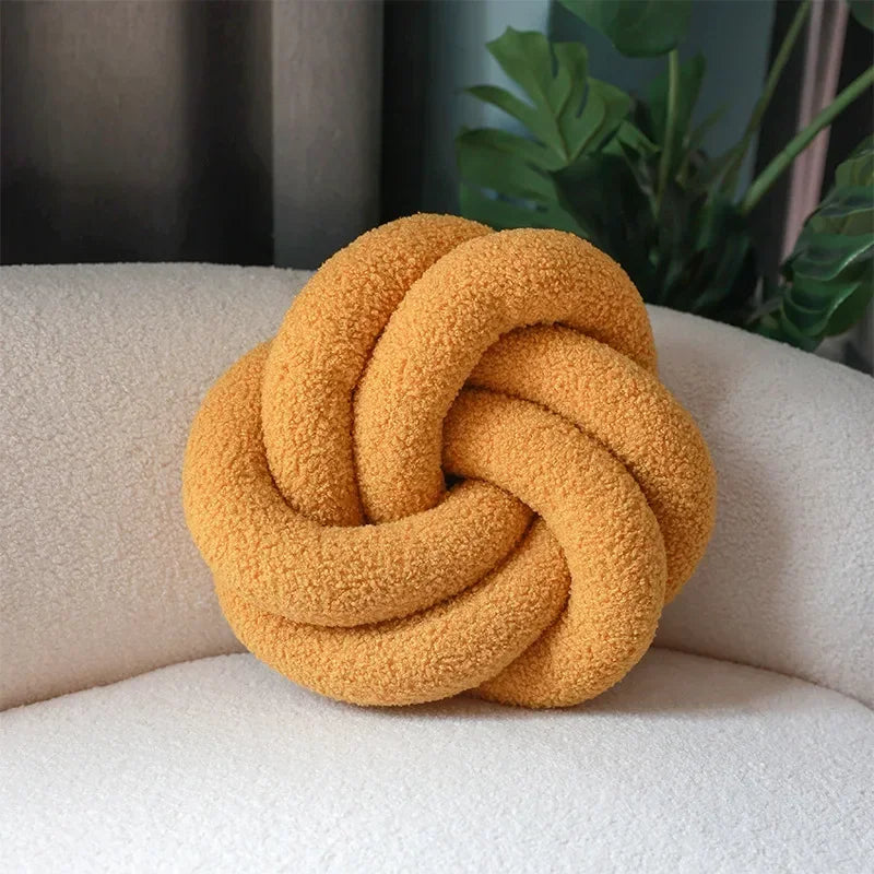 Nordic Cotton Boucle Knot Pillow | Madigas