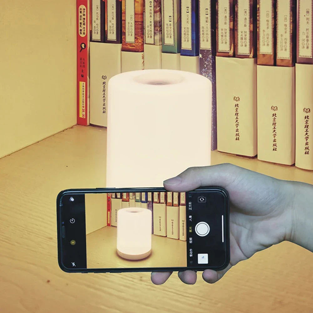 Contactless rechargeable table lamp | Dimmable LED table light with USB connection