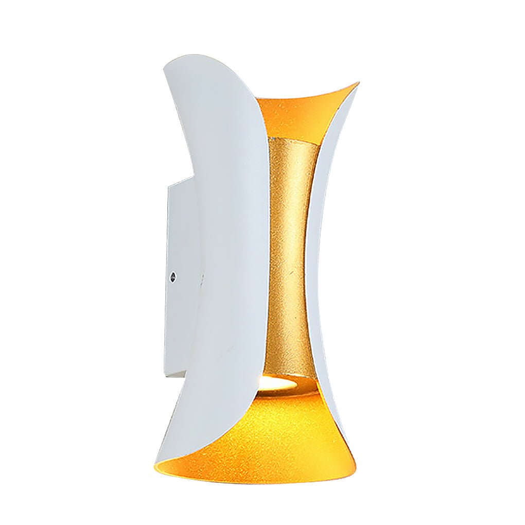 Elegant waterproof LED lamps with curved shape for the garden
