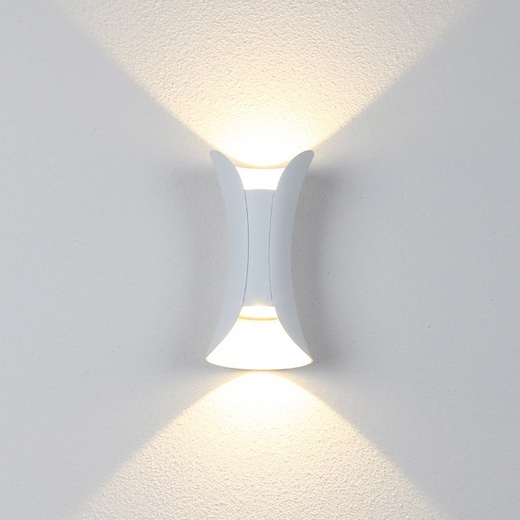Elegant waterproof LED lamps with curved shape for the garden